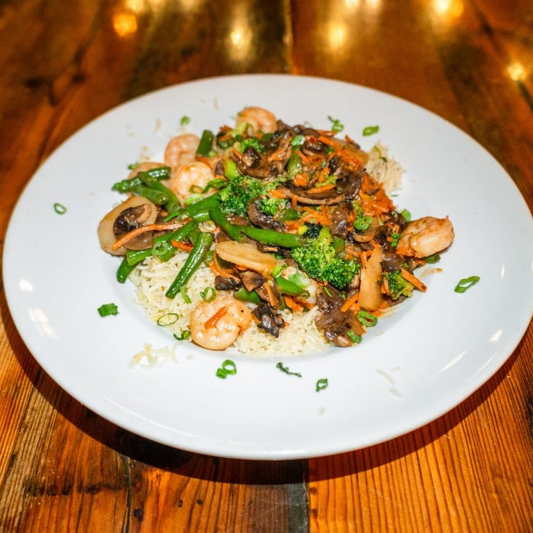 Crunchy Fried Pickles: A Gastropub Favorite